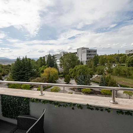 Chic 2bdr & Location & Swu & Free Parking